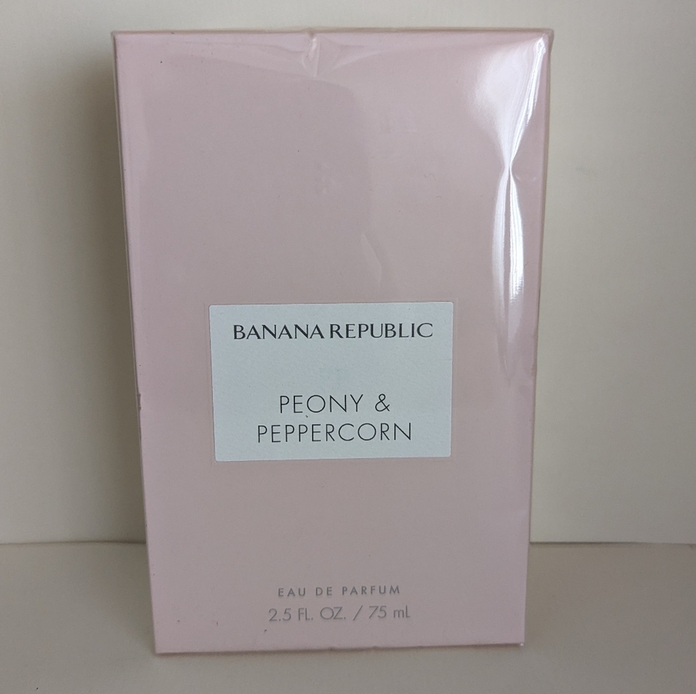 Banana Republic Peony & Peppercorn (unisex)